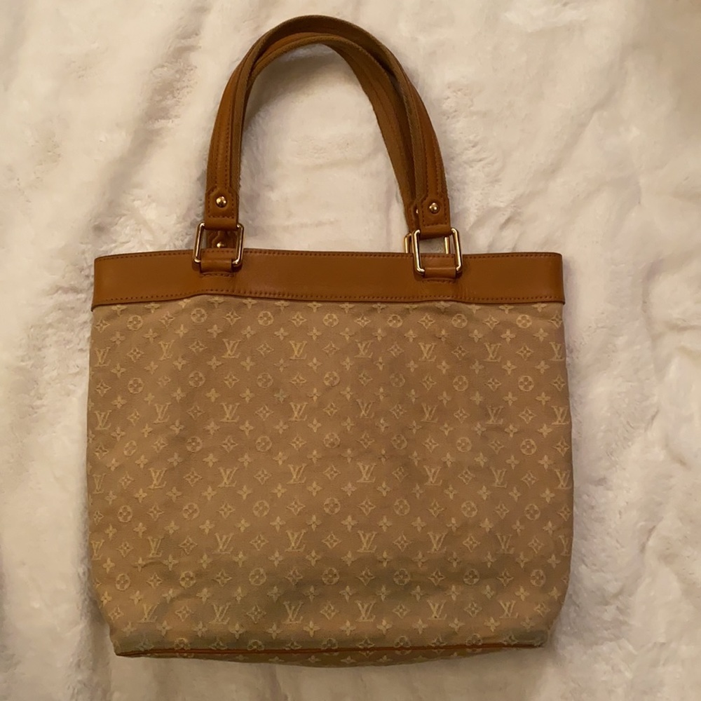Louis Vuitton Beige Monogram Mini Lin Lucille GM - Picture 2 of 14